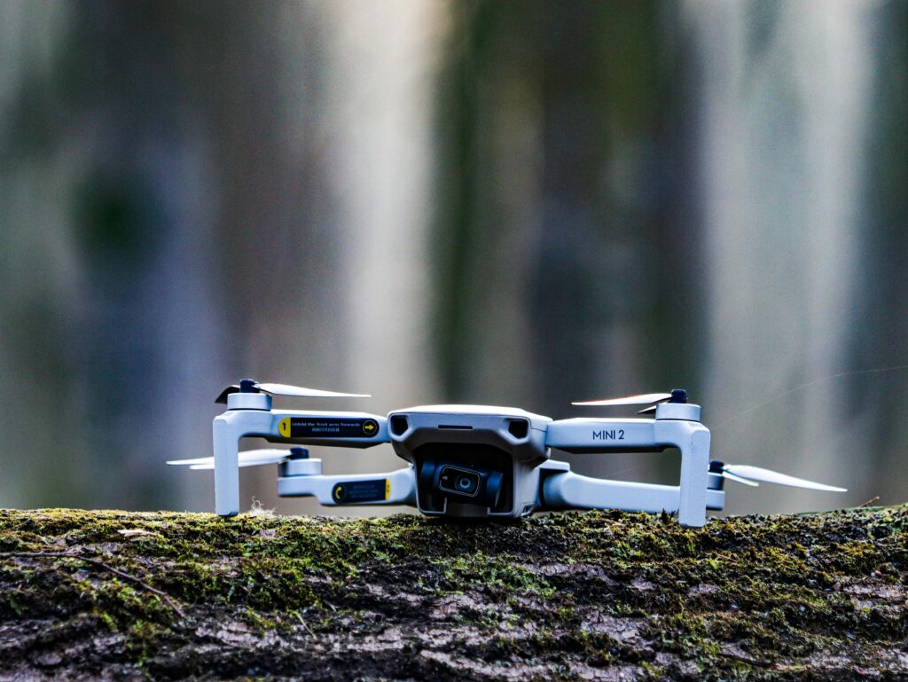 drona DJI Mini 2 SE poza